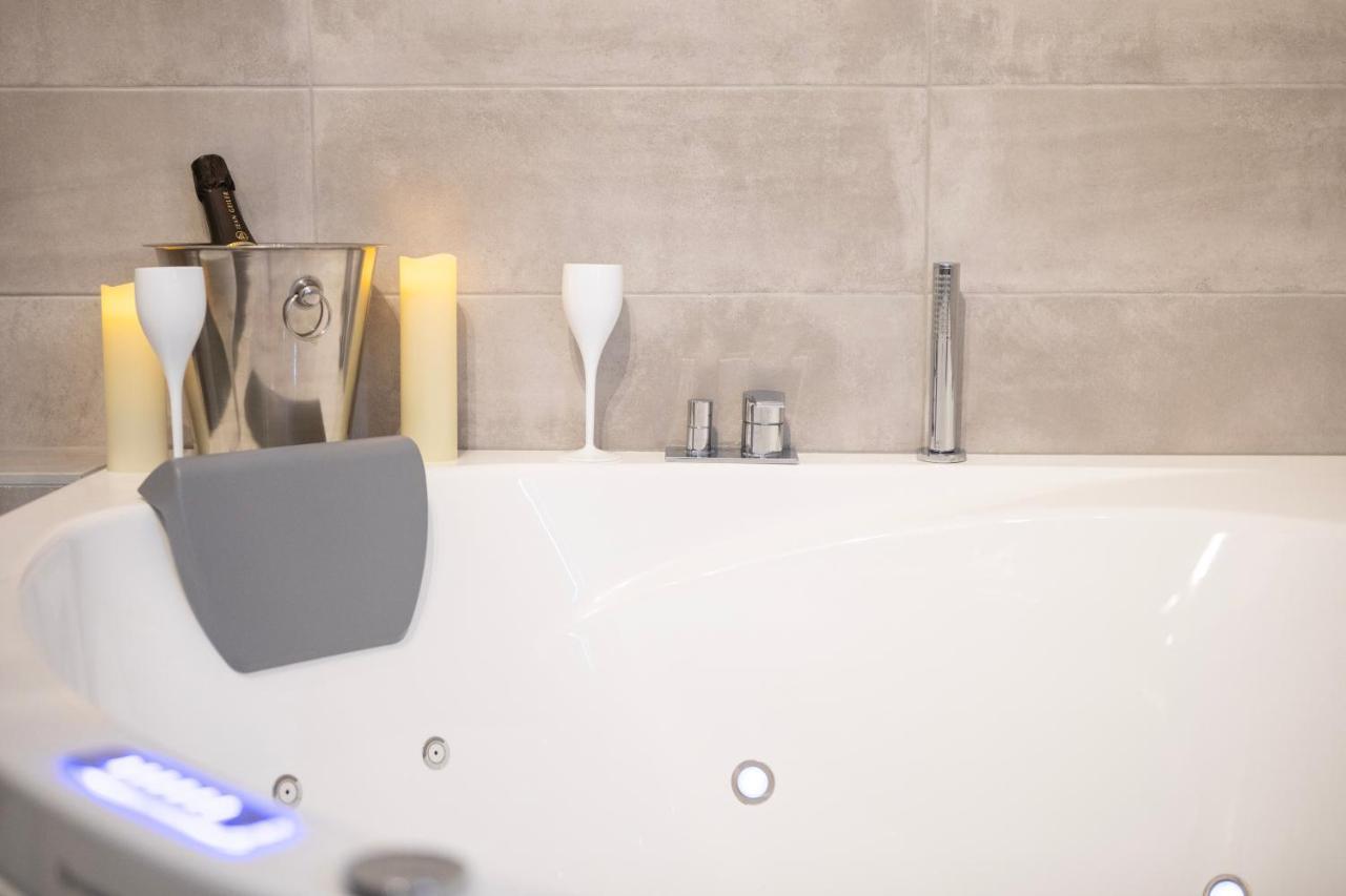 Colmarappart Vauban Avec Spa Zewnętrze zdjęcie